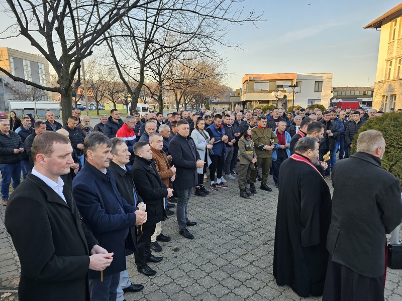ZASLUŽIO SLAVU NARODA: U Ugljeviku obilježena 21 godina od pogibije vojvode Mande