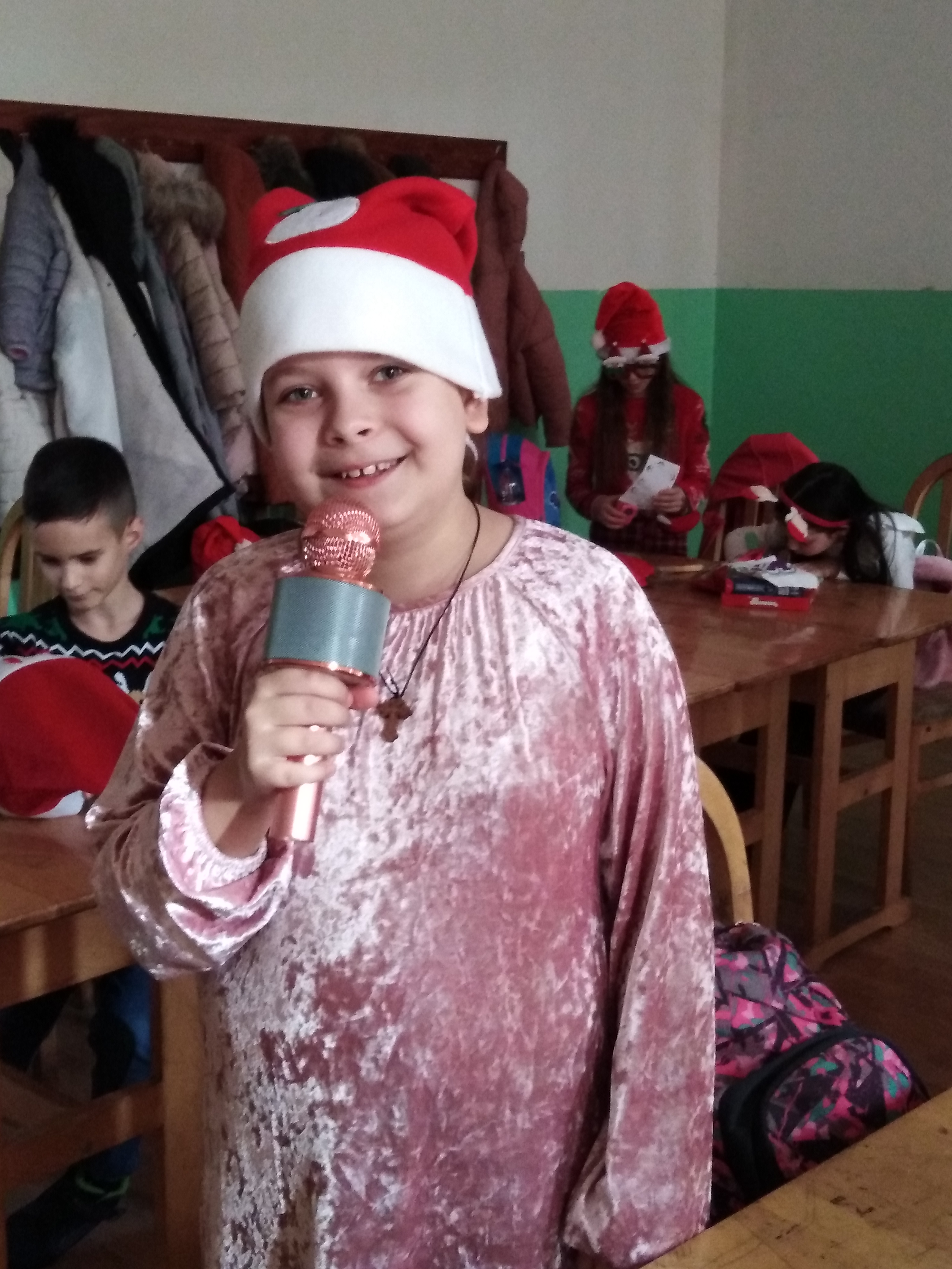 Praznična čarolija na kraju prvog polugodišta
