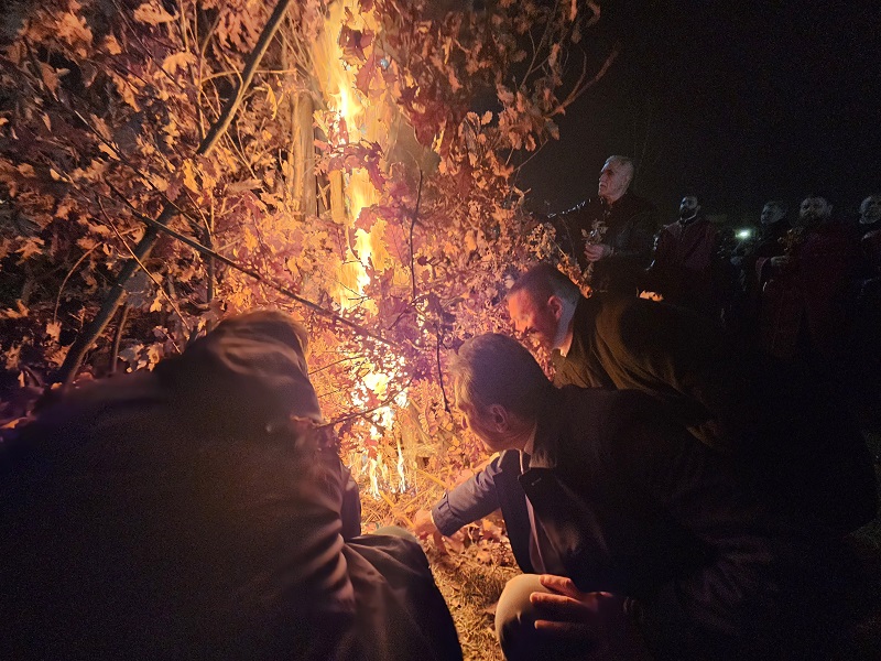 Badnje veče u ugljevičkom kraju: SVI OKO BADNJAKA /FOTO/