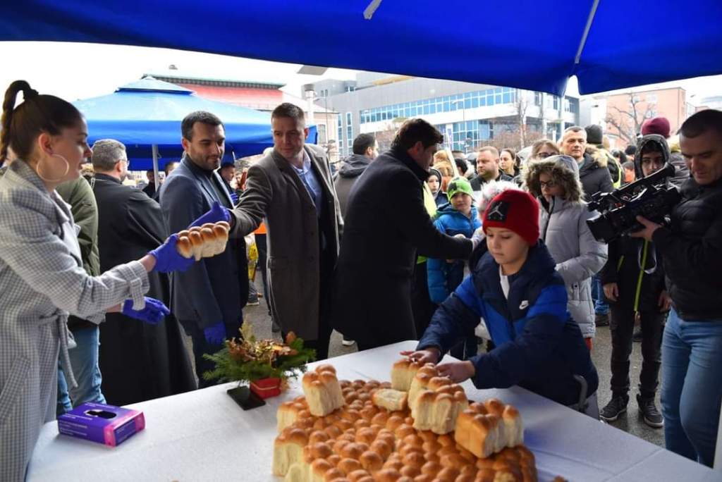 Božićna česnica i 33 zlatnika na radost naših najmlađih sugrađana FOTO