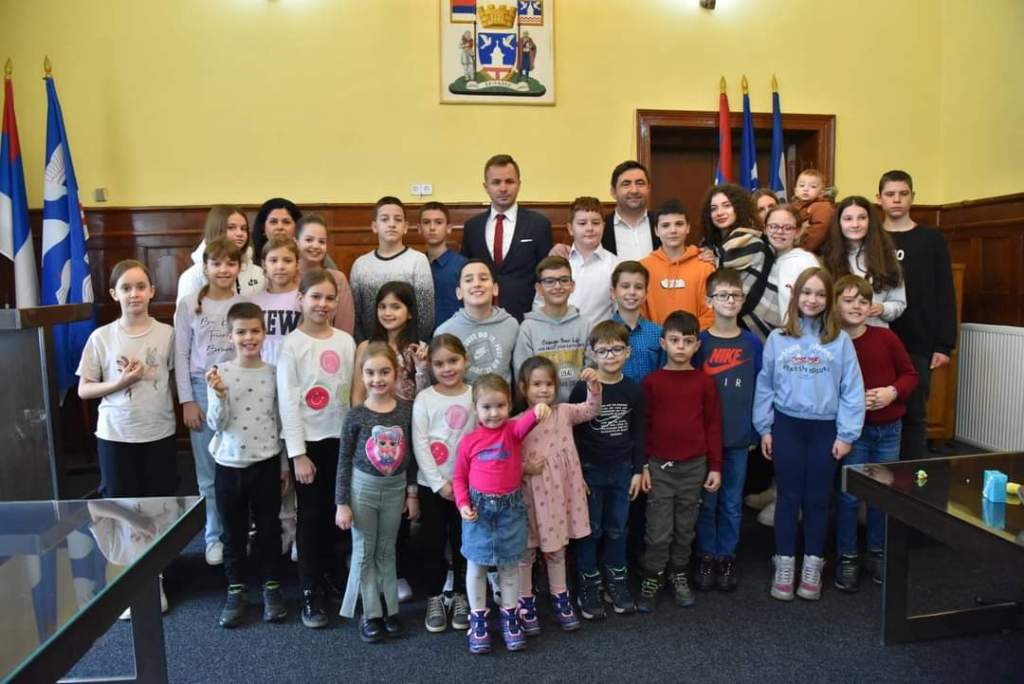 Božićna česnica i 33 zlatnika na radost naših najmlađih sugrađana FOTO