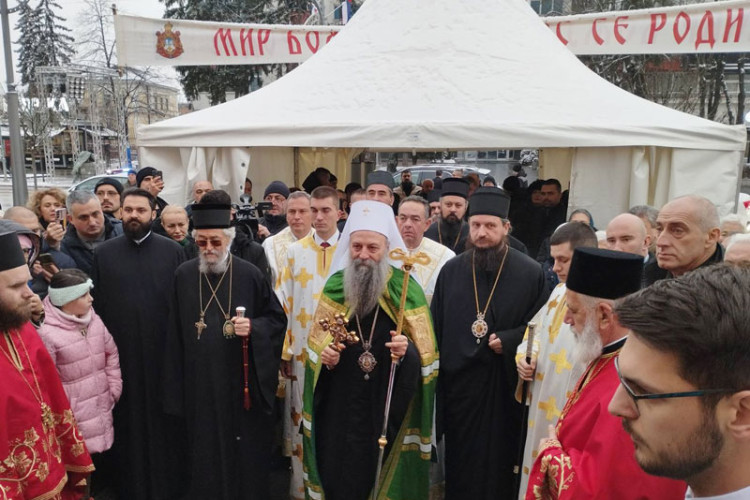 Patrijarh Porfirije služi liturgiju u hramu Hrista Spasitelja u Banjaluci (FOTO)