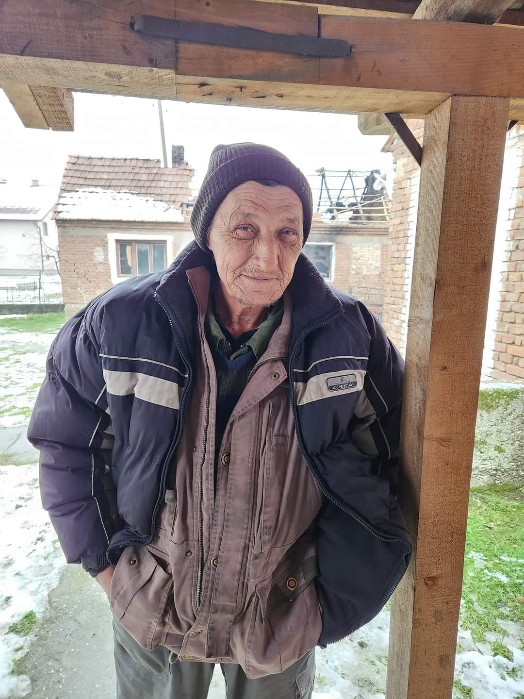 Egić sutra u Bijeljini kod borca kojem je izgorjela kuća