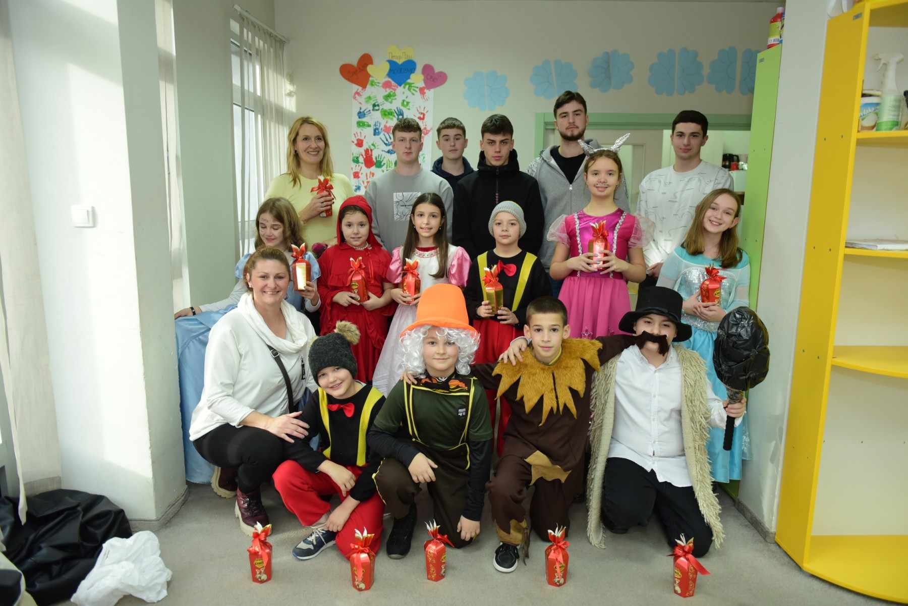 "Darodavaoci" i "Ispružene ruke" - Mladi iz Bijeljine promovišu solidarnost i edukaciju