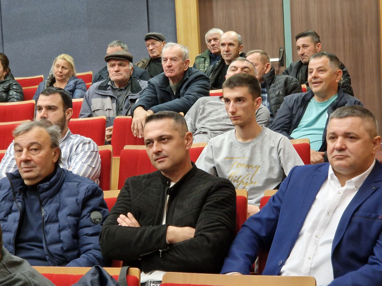 Borba poljoprivrednika Semberije nastavljena - definisan rok do kog se čeka na isplatu