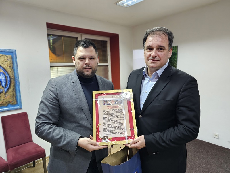U Gacku promovisana novoosnovana Fondacija "Dr Arčibald Rajs": SRCE SRBIMA ZAVJEŠTAO