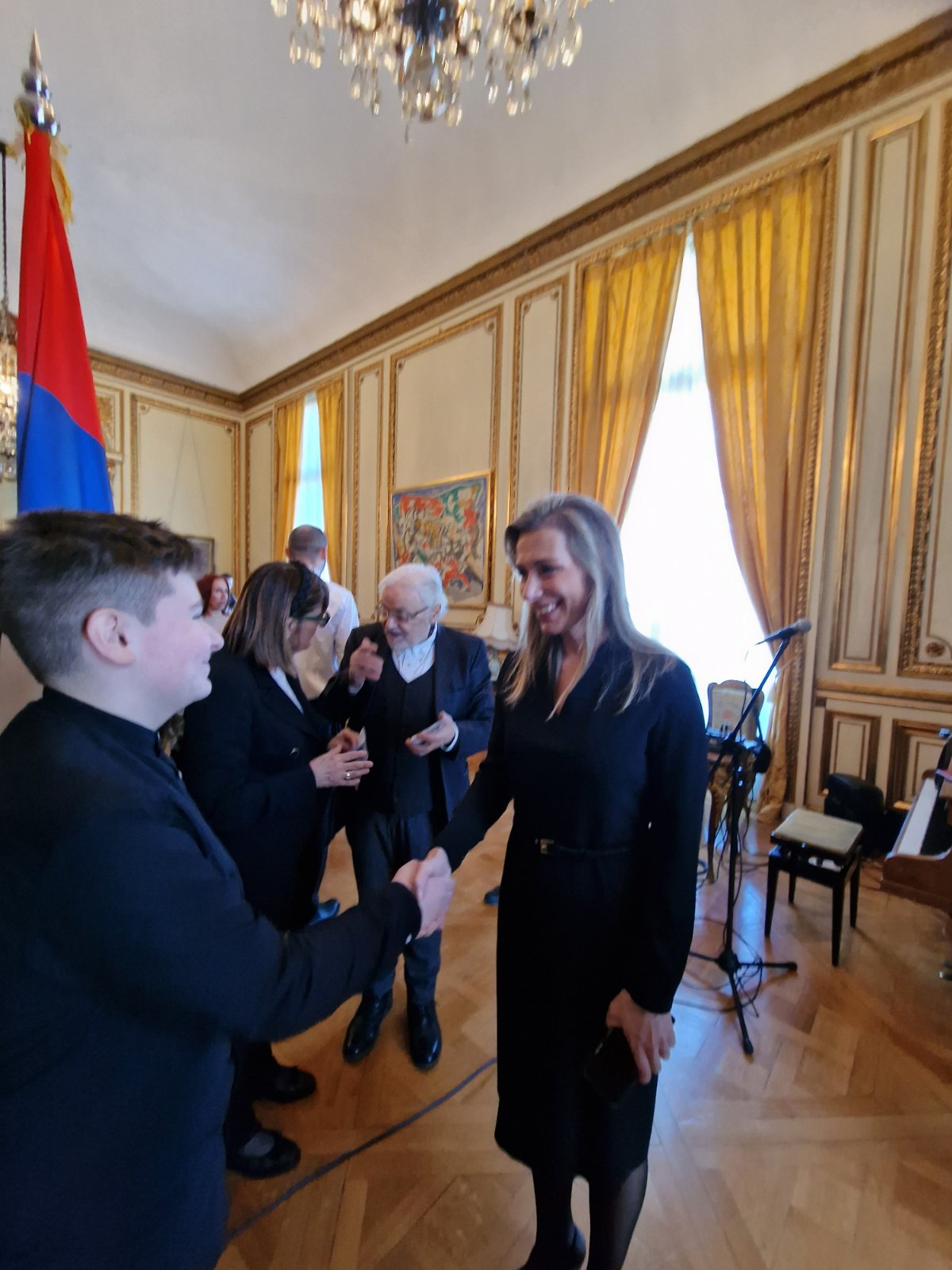 Trinaestogodišnji virtuoz Đorđe Perić iz Bijeljine: Nastup i prijem kod ambasadora Srbije u Parizu FOTO