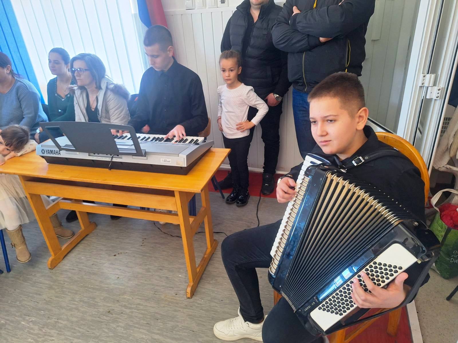 Savindan u Osnovnoj školi "Vuk Karadžić" u Zabrđu: Svečani dan prosvjete i tradicije
