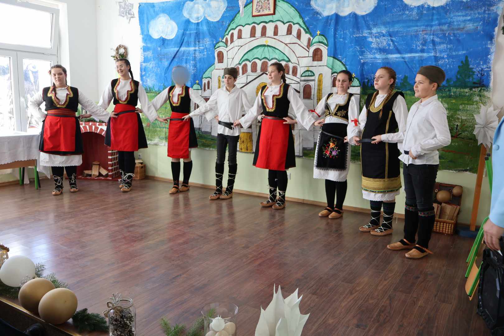 Osnovna škola u Donjoj Trnovi proslavila školsku slavu: Obrazovanje i tradicija u fokusu