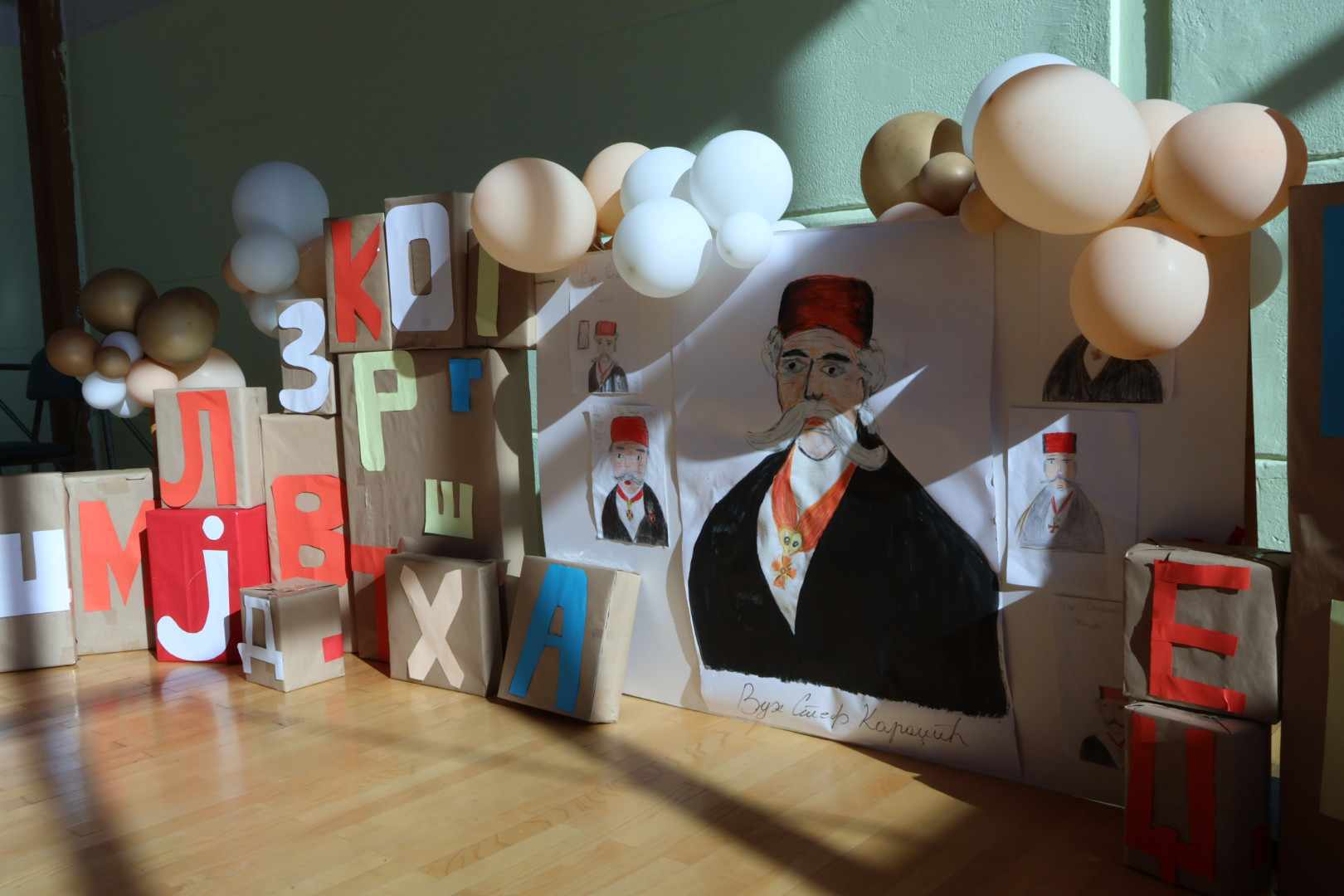 UČENICI ODUŠEVILI SVOJIM ANGAŽMANOM U školi u Donjoj Trnovi obilježena 160. godišnjica smrti Vuka Karadžića