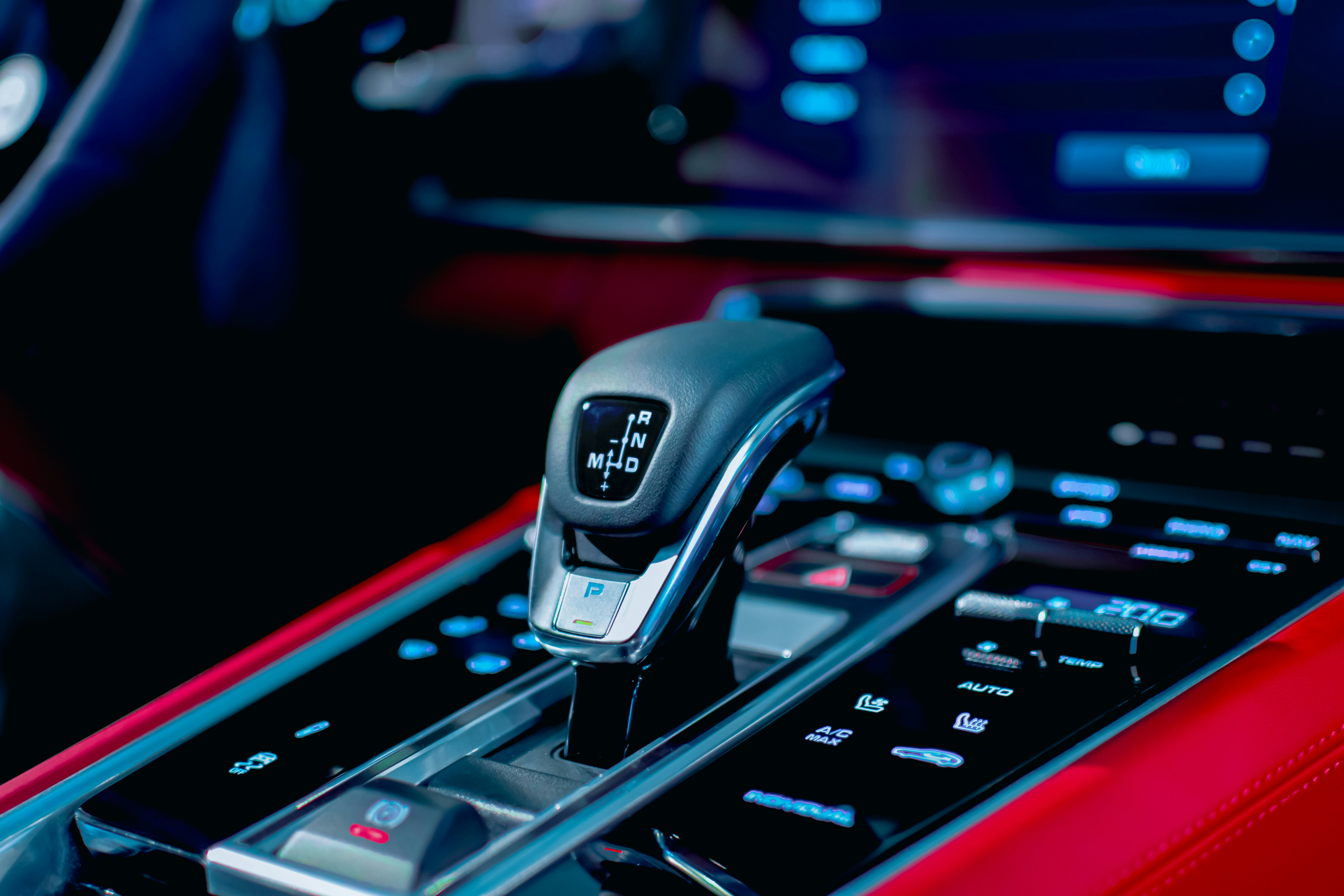 Opremanje automobila za maksimalnu udobnost pri vožnji