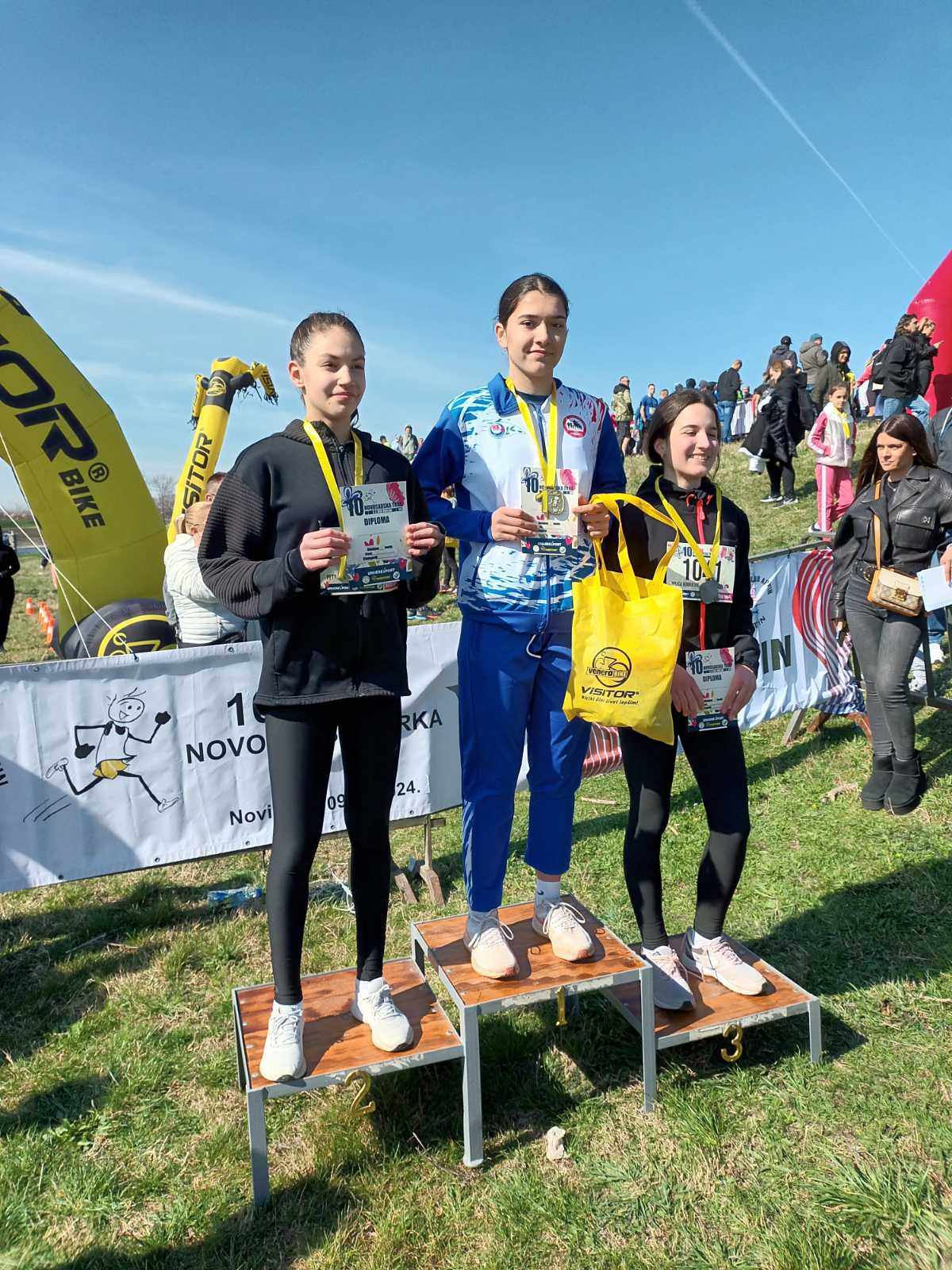 Sjajna atletska škola trenera Miše Marjanovića: Devet medalja za gradski Atletski klub "Akademac" u Novom Sadu