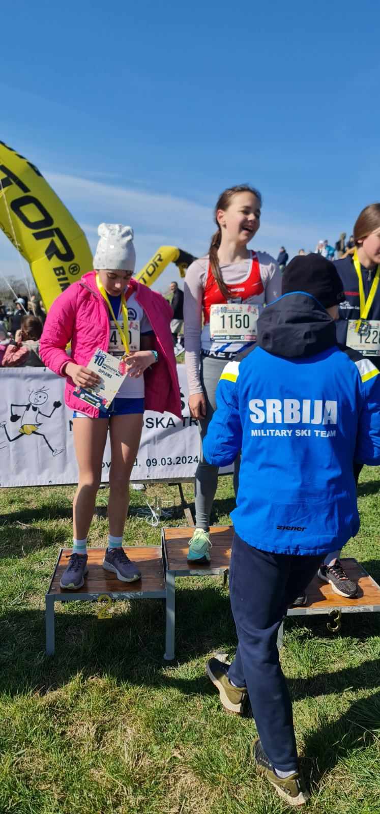 Sjajna atletska škola trenera Miše Marjanovića: Devet medalja za gradski Atletski klub "Akademac" u Novom Sadu