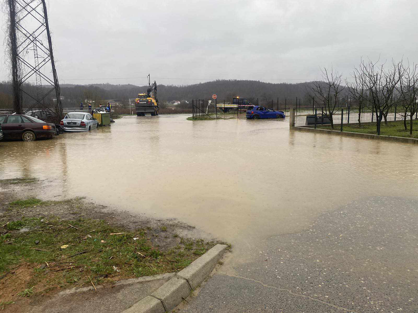 Poplava u Novom Gradu: Bujice potopile lokalne puteve