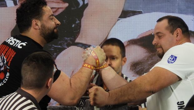 Ljubo Krstić iz Bijeljine apsolutni šampion Srbije u sportskom obaranju ruke FOTO