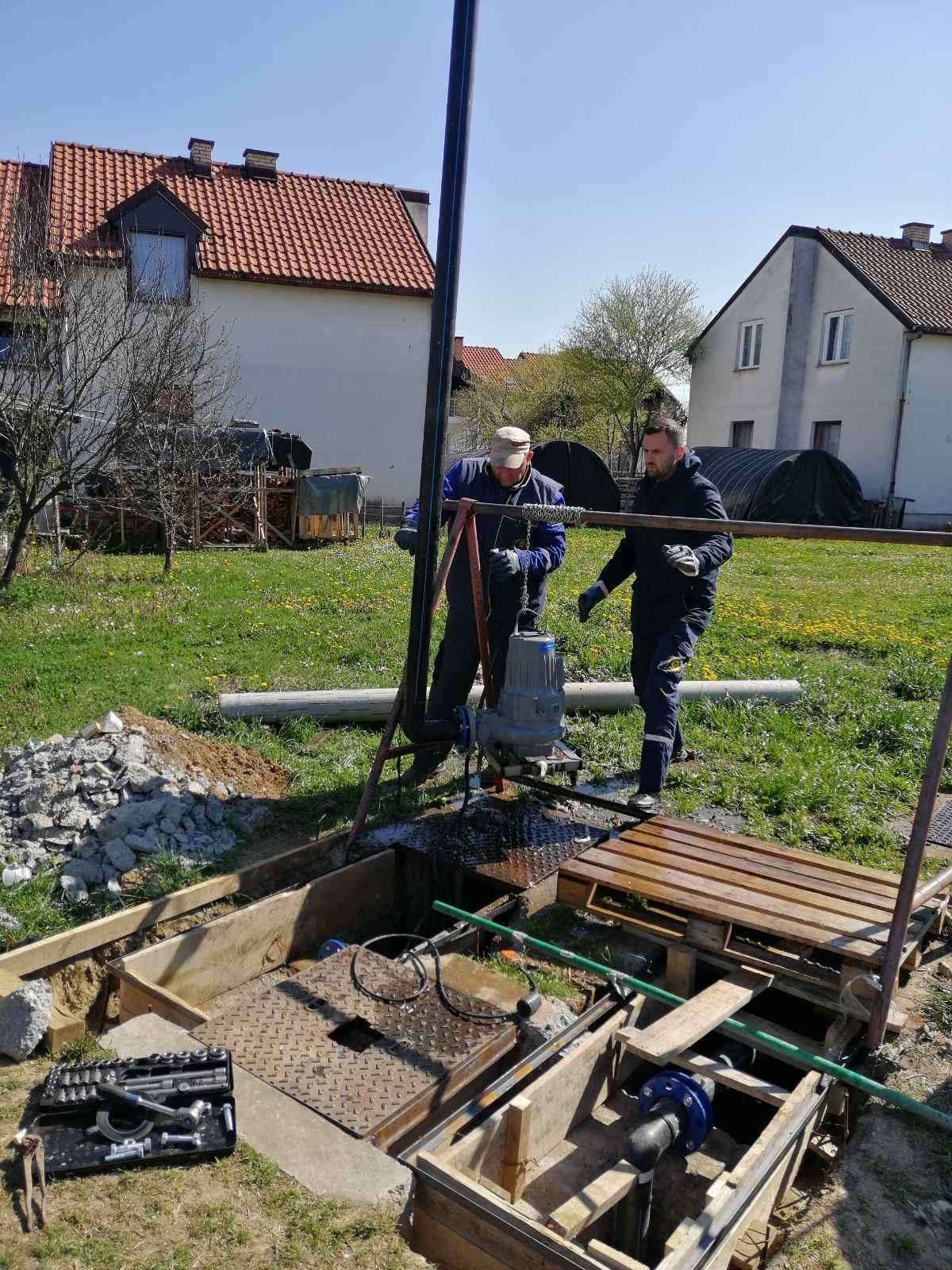 Dvije nove potopne pumpe za naselje Pet jezera