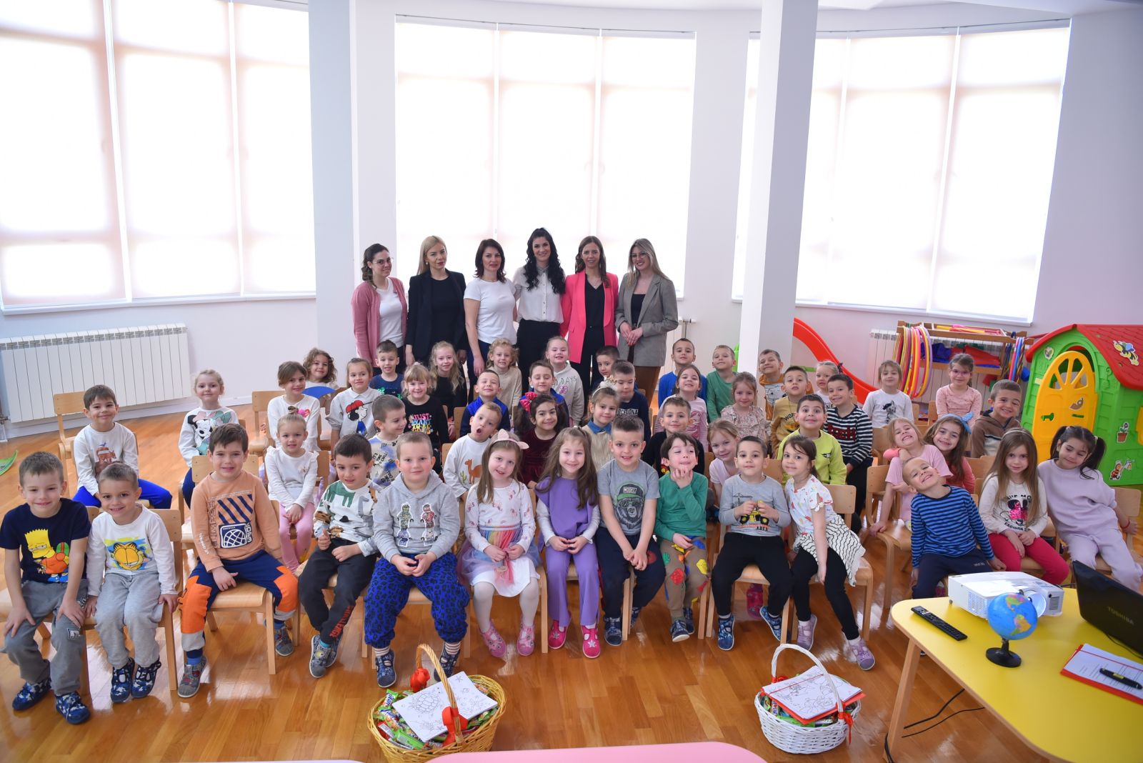 Gradska uprava Bijeljina: Eksperimentišući djeca učila o važnosti čiste vode FOTO