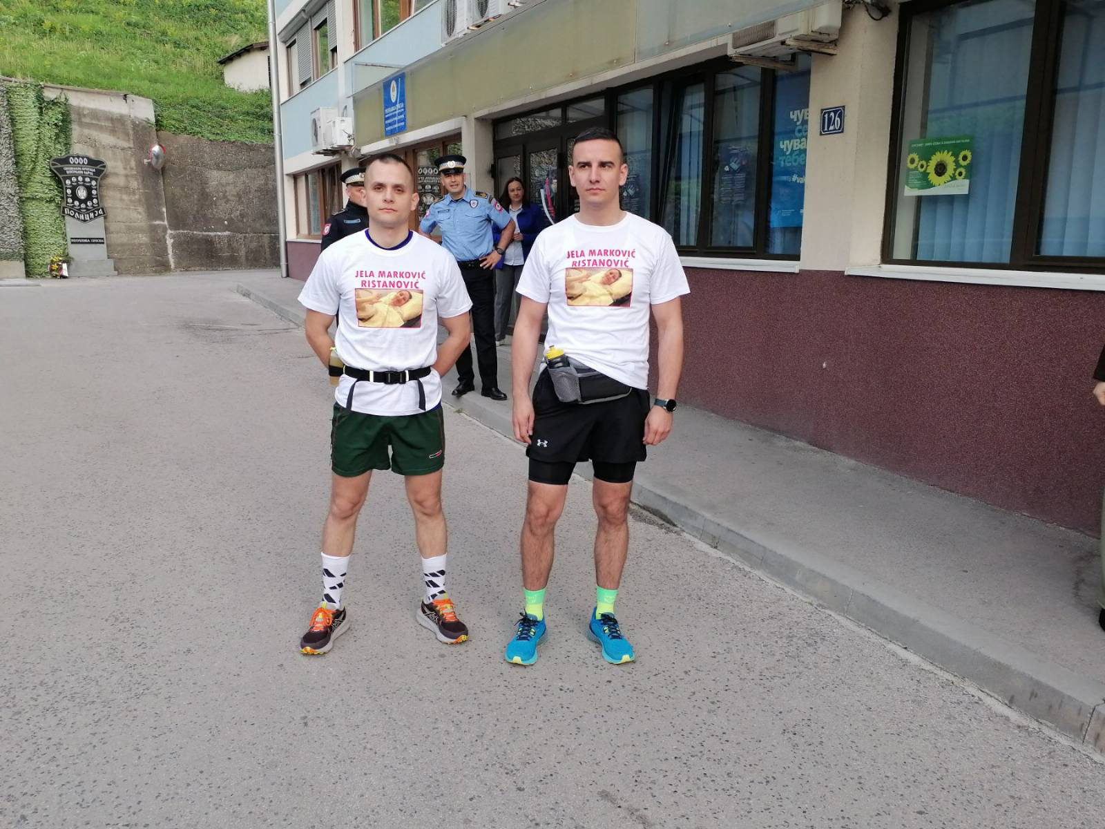 Policajci trče za liječenje sugrađanke