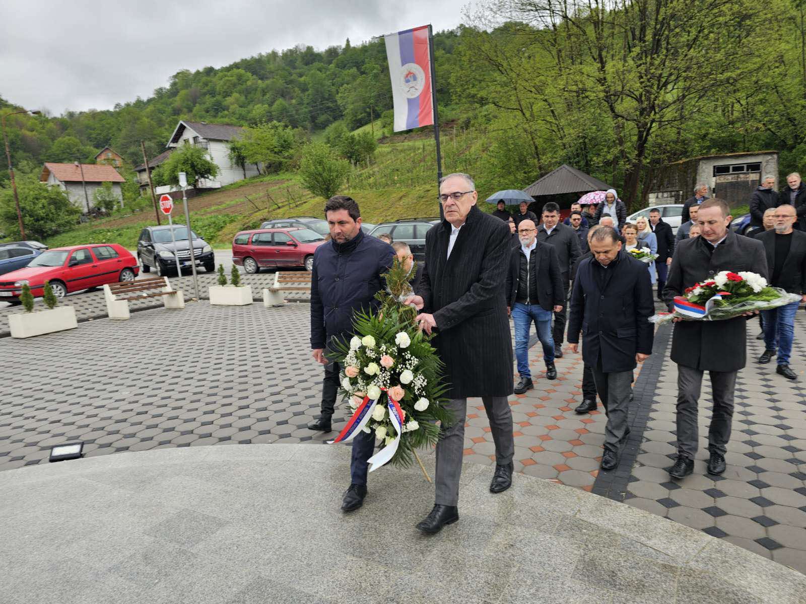 Delegacija Srpske demokratske stranke u Kravici: Međunarodno pravo zaboravlja srpske žrtve