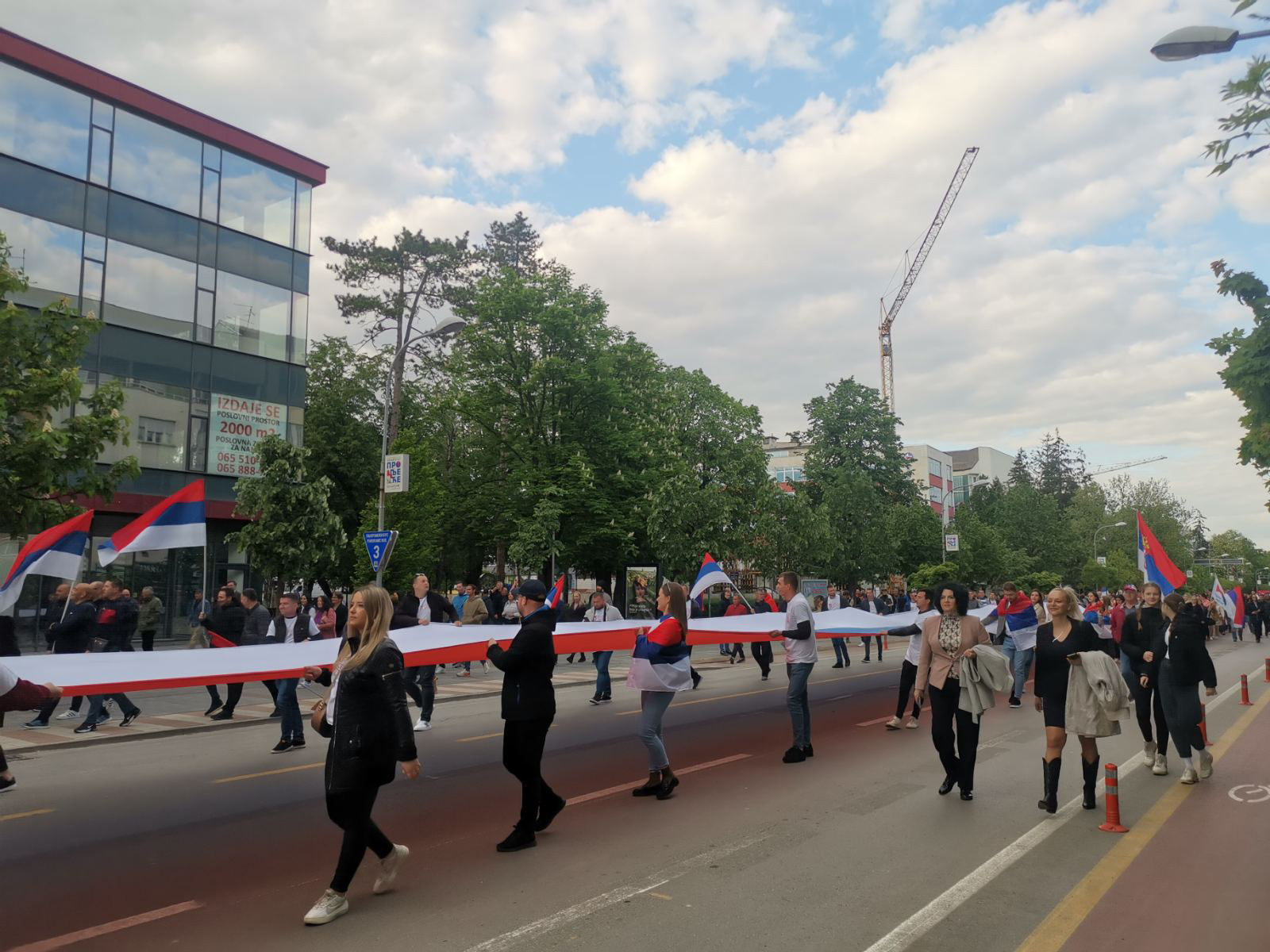 U Banjaluci počeo miting "Srpska te zove"