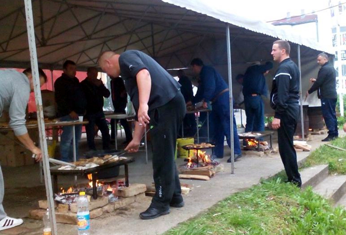 U susret Vaskrsu: Udruženje "Riba" priprema 330 obroka za najugroženije sugrađane