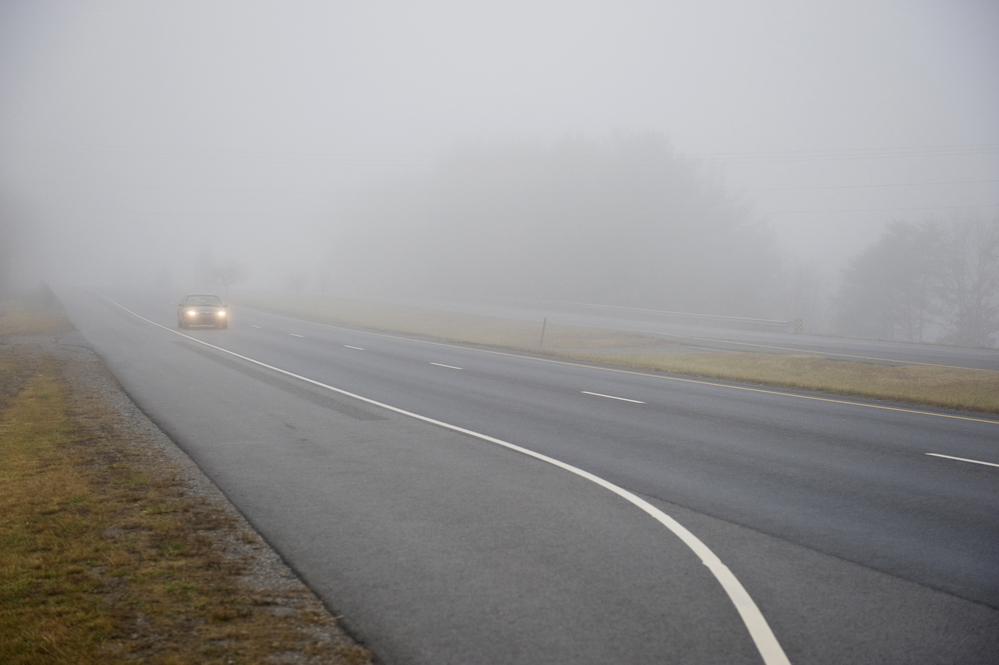 Vozači, oprez: Magla i niska oblačnost smanjuju vidljivost