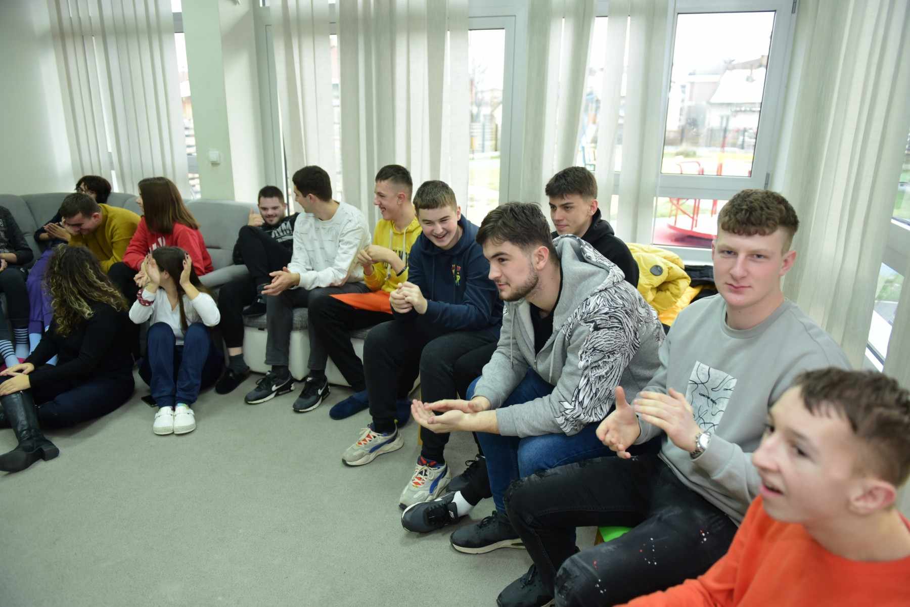 „Darodavci" i „Ispružene ruke“ za bolju zajednicu: Inicijative mladih u Bijeljini uspješno sprovedene