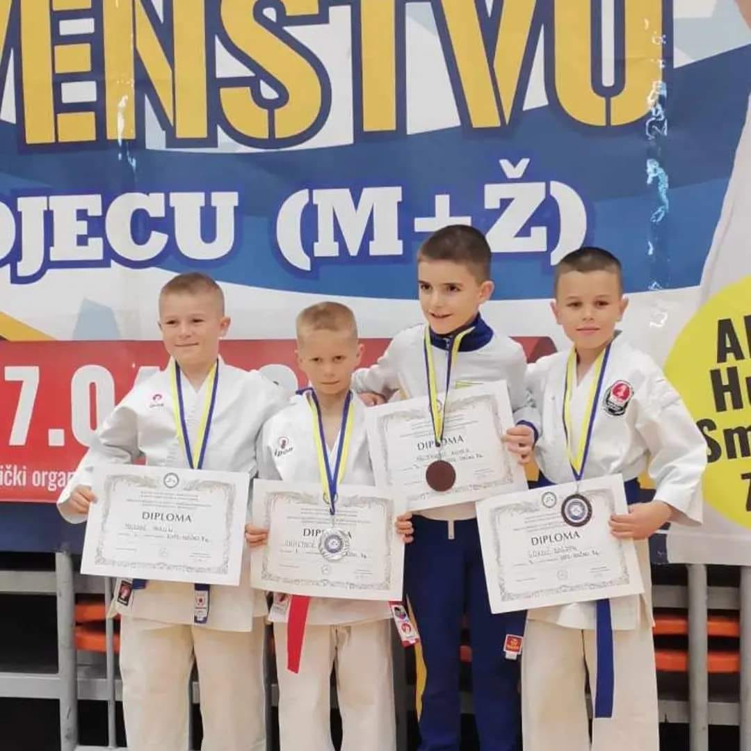 KK "UNSU"; Iva Andrić vicešampionka BiH, Gordić i Panić bronzani