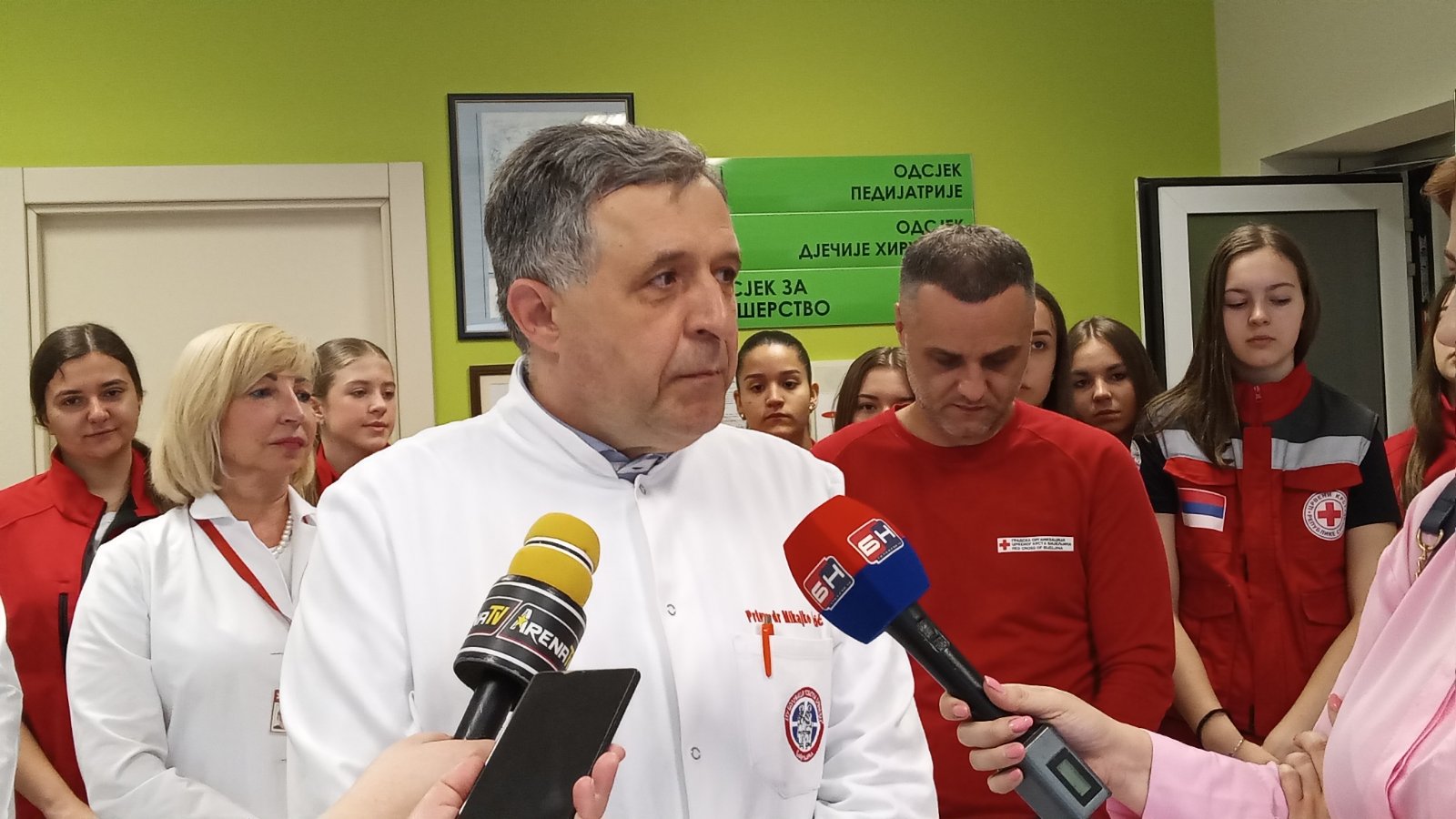 Bolnica Bijeljina: Pokloni za majke i bebe u Nedjelji Crvenog krsta