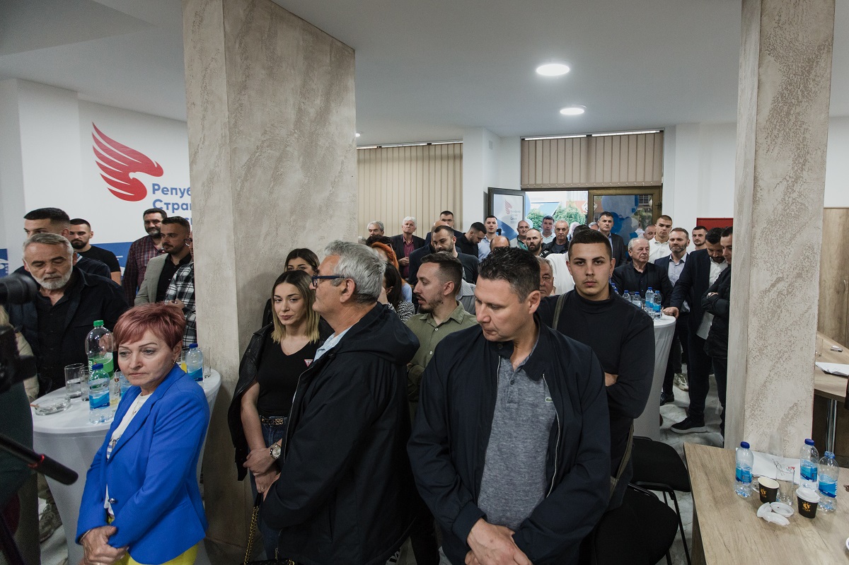 U Ugljeviku otvorene kancelarije Republičke stranke Srpske (FOTO)