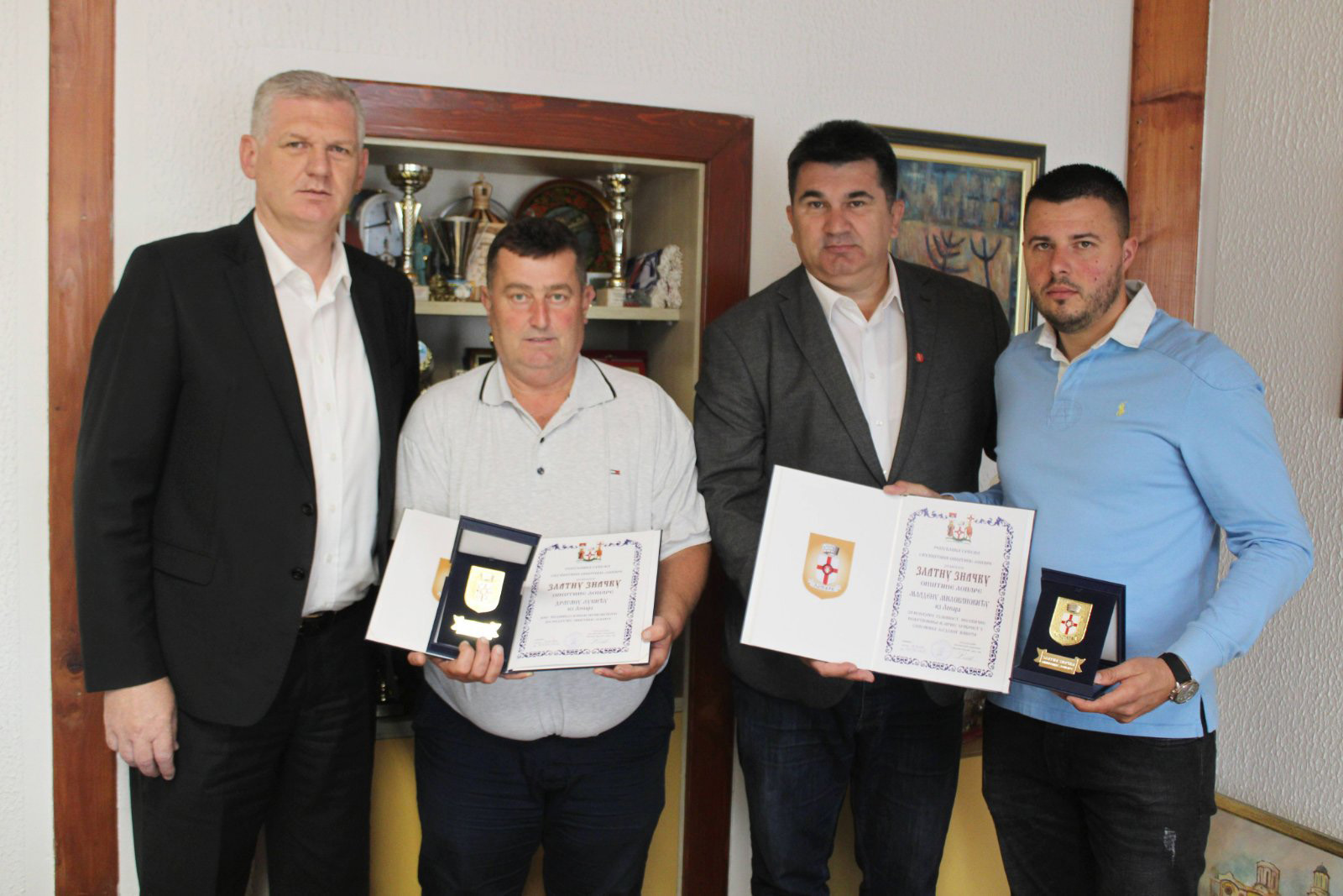 Lopare: Zlatna značka uručena Mladenu Milovanoviću i Draganu Lukiću