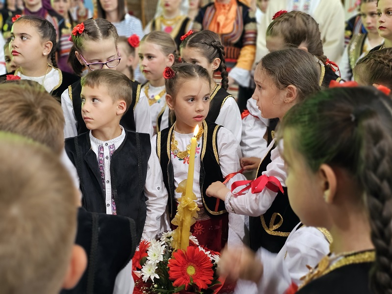 GODIŠNJI KONCERT U ČAST KRSNE SLAVE: KUD „Ravno Polje“ proslavio Svetog Vasilija Ostroškog i 15 godina rada