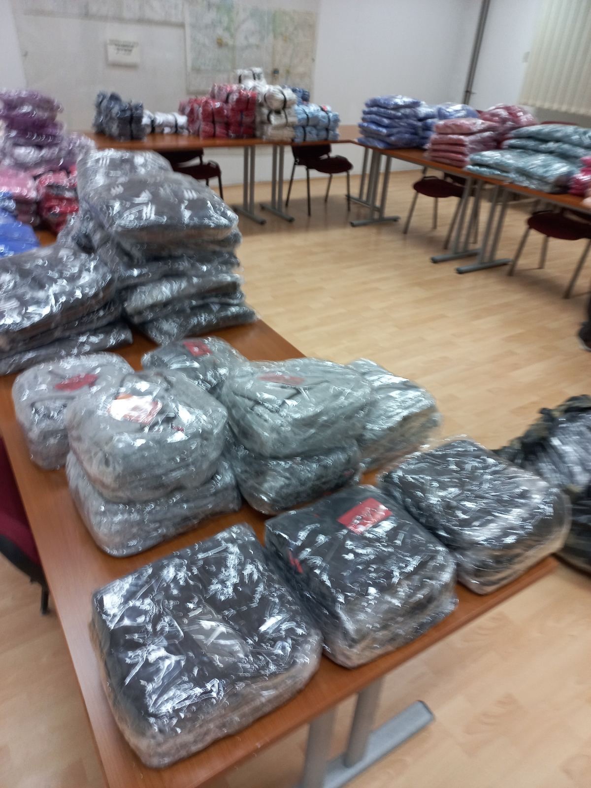 Na području Bijeljine zaplijenjena veća količina tekstilne robe FOTO