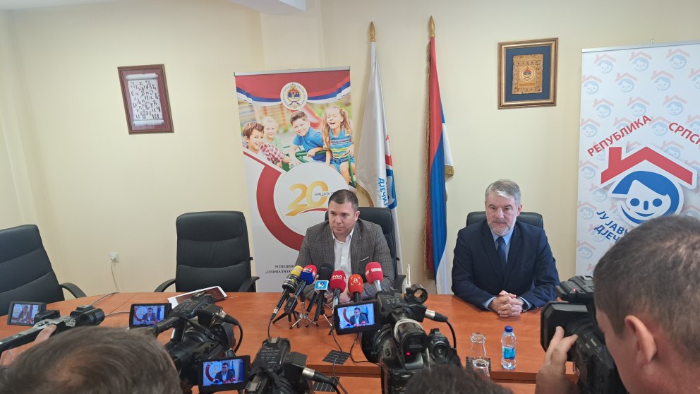 Ministar zdravlja i socijalne zaštite Alen Šeranić u posjeti Javnom fondu za dječiju zaštitu