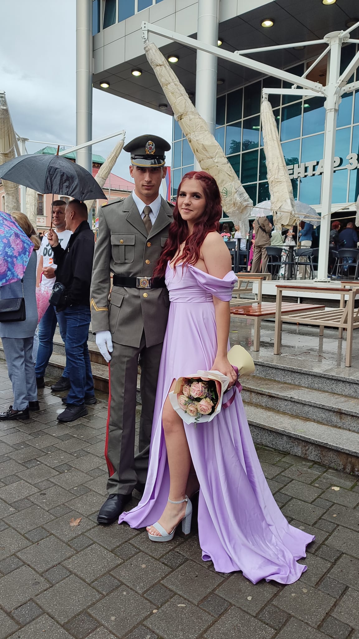 Zbogom srednjoškolski dani: Bijeljinski gimnazijalci proslavljaju maturu FOTO