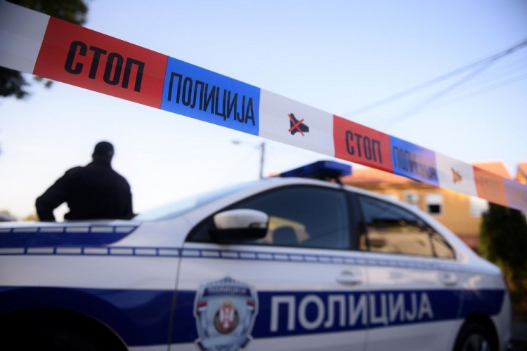 Srbija: Osumnjičena za porodično nasilje: Majka (21) nožem ranila kćerku