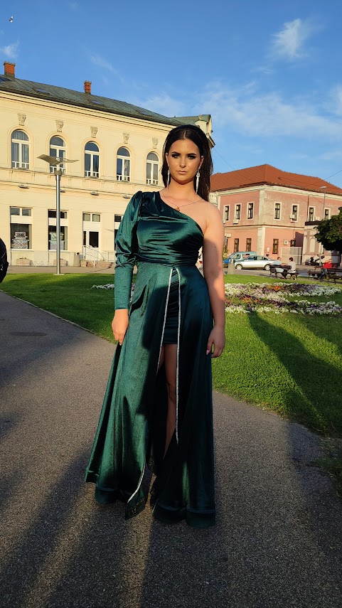 VEČE PUNO USPOMENA: Svečani defile maturanata iz Janje FOTO/VIDEO