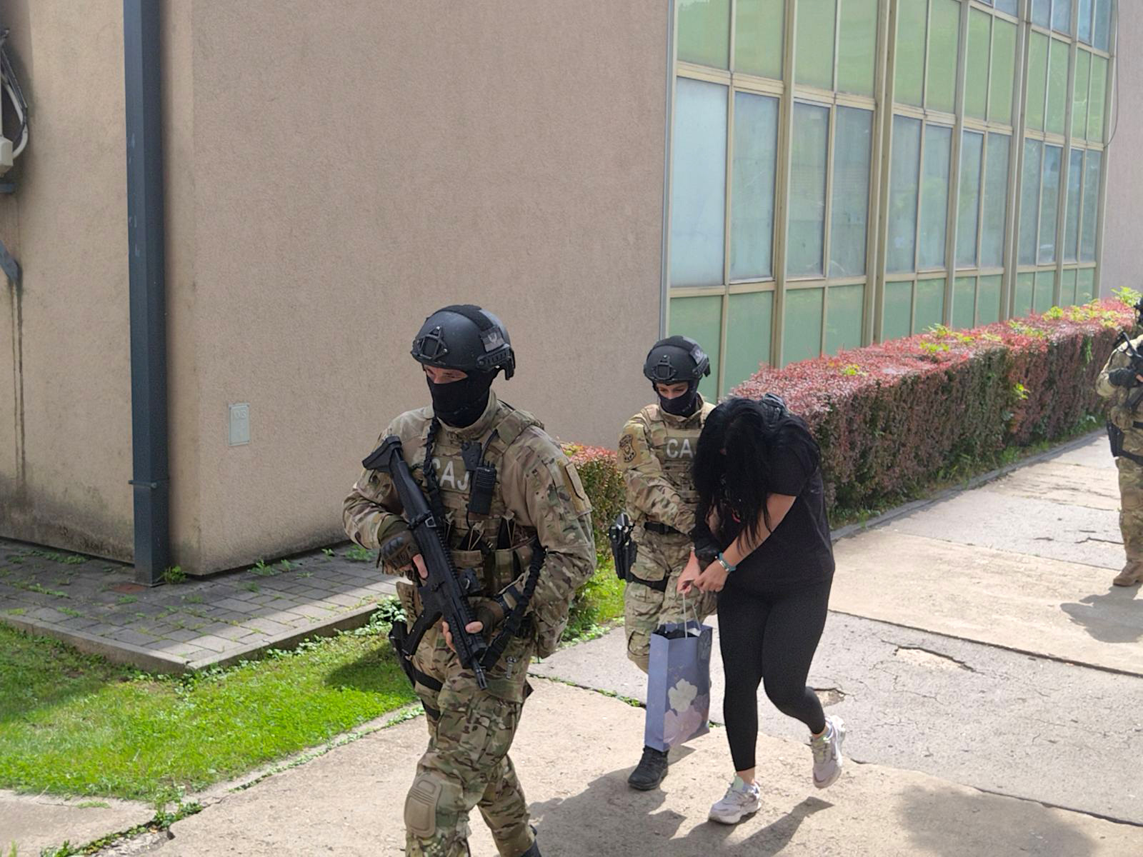 Banjaluka: Zbog droge "palo" 19 osoba, među njima i djevojka