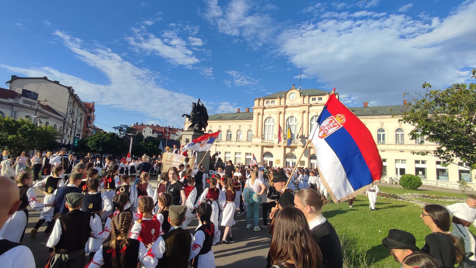 Semberija zaigrala veselim koracima narodnih igara FOTO/VIDEO