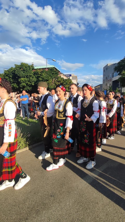 Semberija zaigrala veselim koracima narodnih igara FOTO/VIDEO