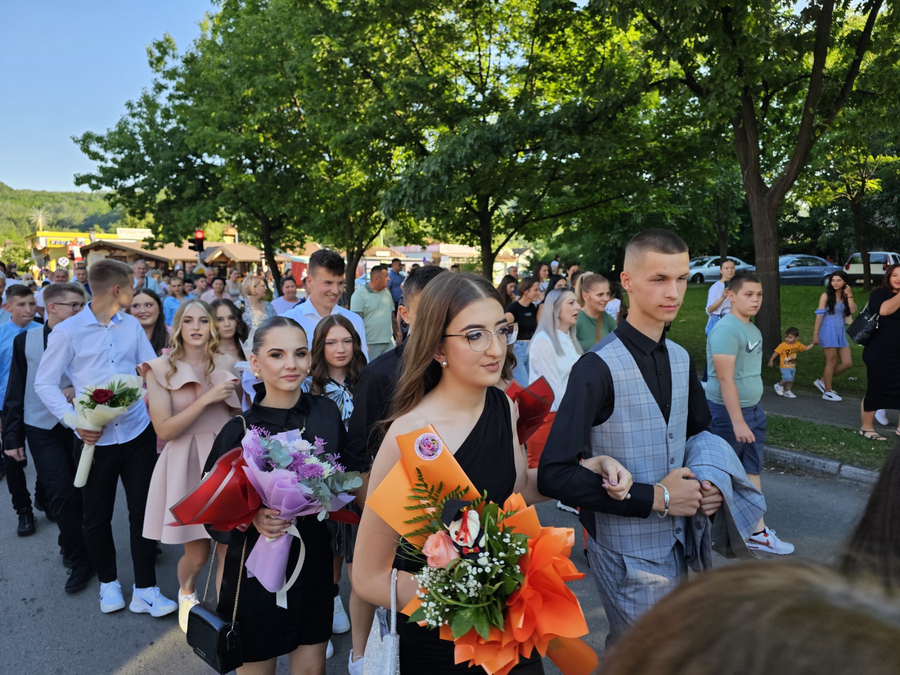 Sabor malih maturanata u Ugljeviku: PUNA SRCA MLADIH POKOLJENJA