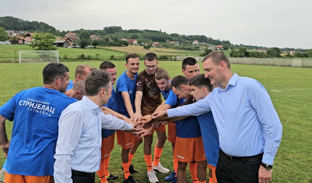Ugljevički načelnik "ponovio" fudbalere FK "Strijelac" iz Tutnjevca: IGRA ŽIVOT ULJEPŠAVA