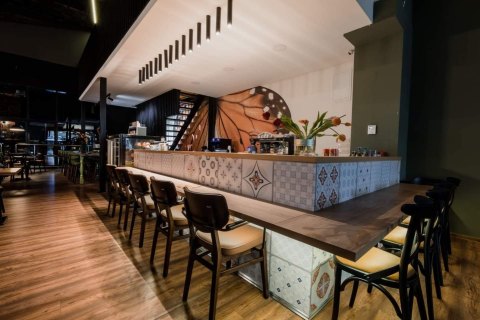 Monarh Bar Restoran