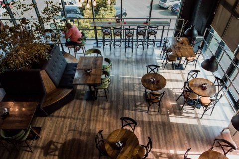 Monarh Bar Restoran