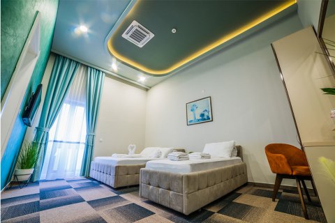 Hotel River