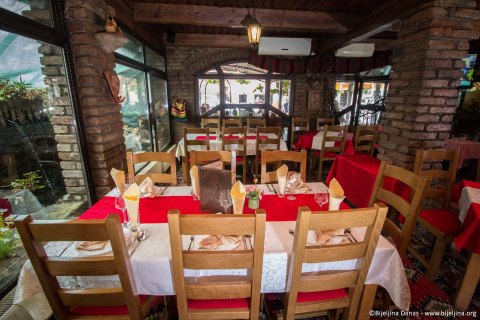 Restoran Lovac
