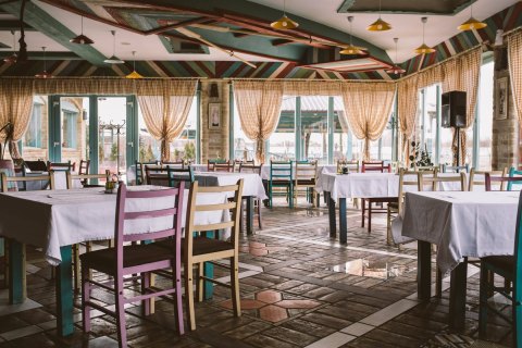 Restoran "Pet jezera"