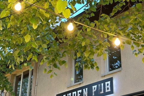 Garden Pub