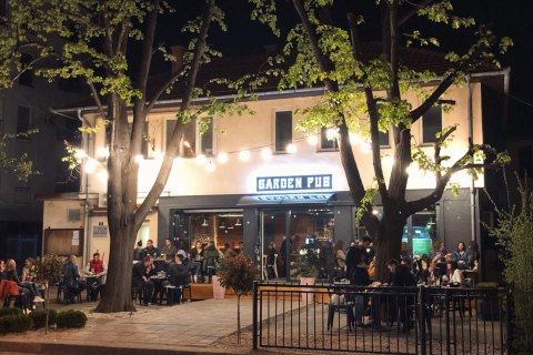 Garden Pub