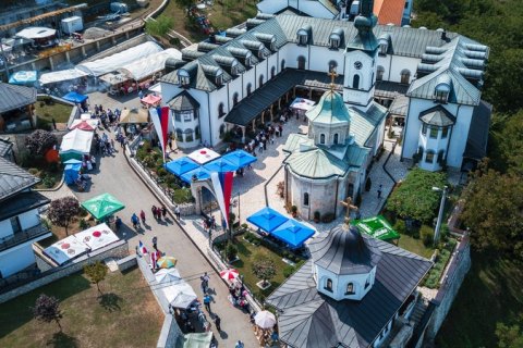 Manastir Tavna
